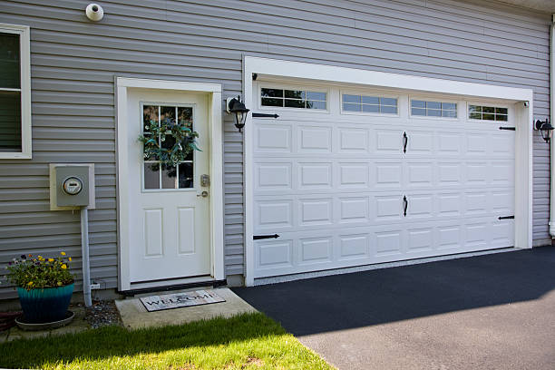 24/7 Emergency Garage Door Panel Replacement experts in Mount Jackson, VA